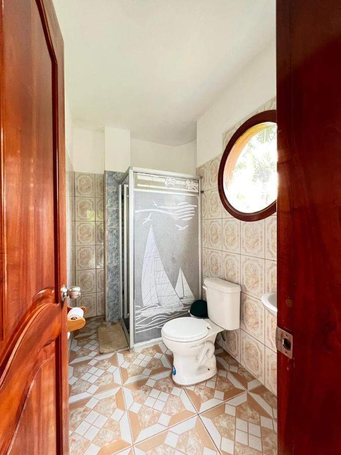 Hostal Brisas Del Mar بْوُرتو فيلاميل المظهر الخارجي الصورة